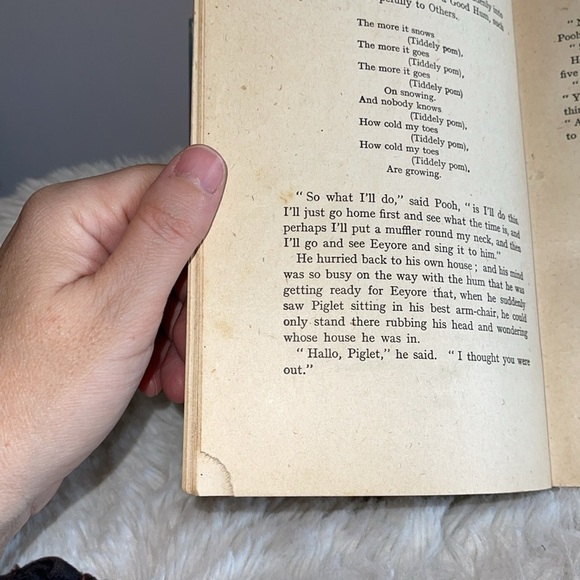 12 edition of the house at poohs corner preowned by someone else from my collect - Picture 7 of 7